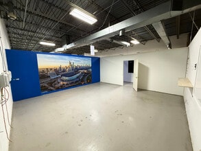 600-668 Wheeling Rd, Wheeling, IL for lease Interior Photo- Image 2 of 4