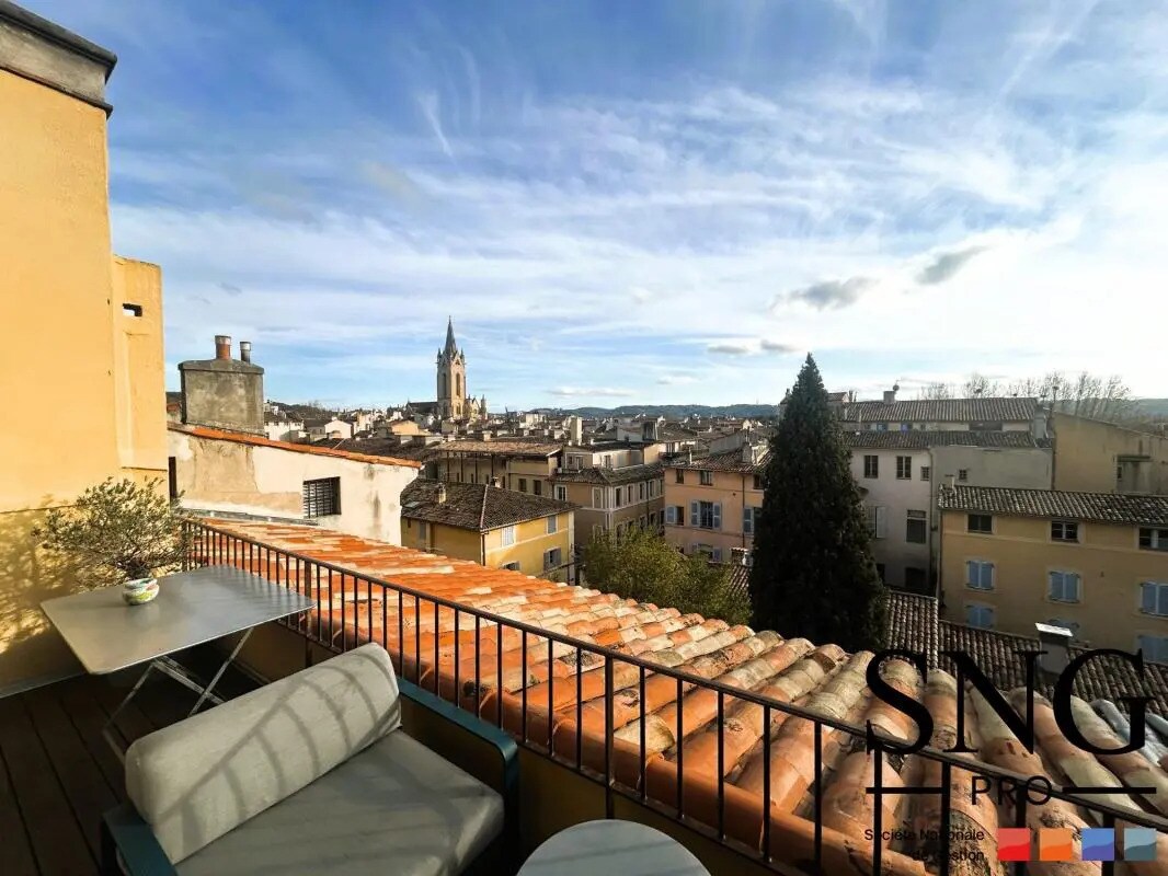 Office in Aix-en-Provence for sale Building Photo- Image 1 of 13