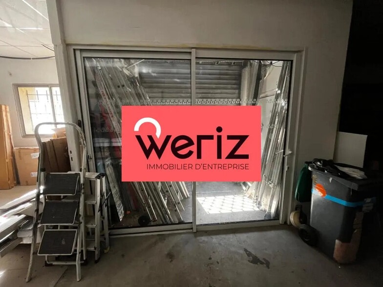 Flex in Marseille for lease - Interior Photo - Image 3 of 5