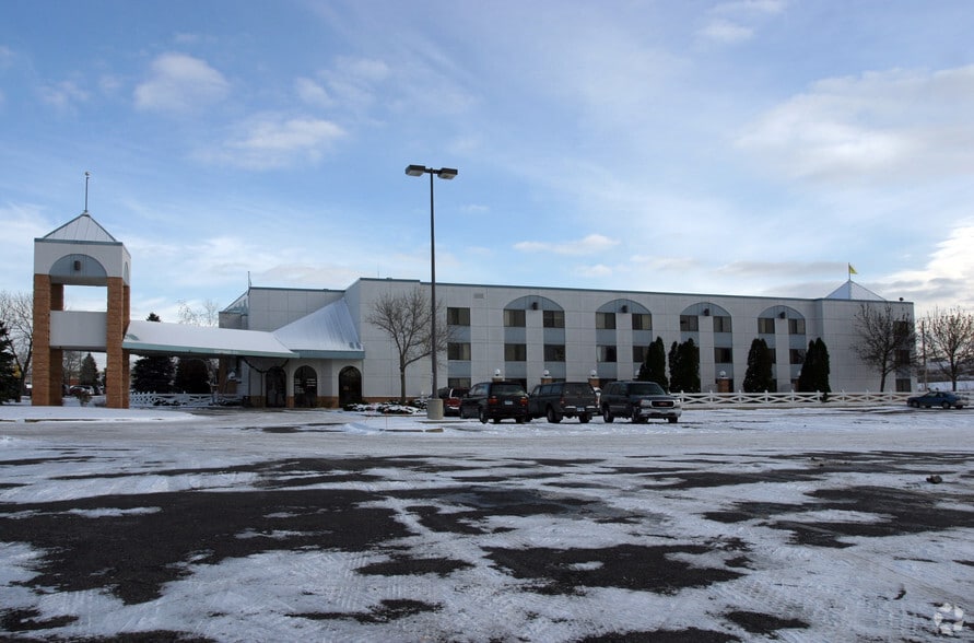 1244 Canterbury Rd, Shakopee, MN for lease - Building Photo - Image 2 of 47