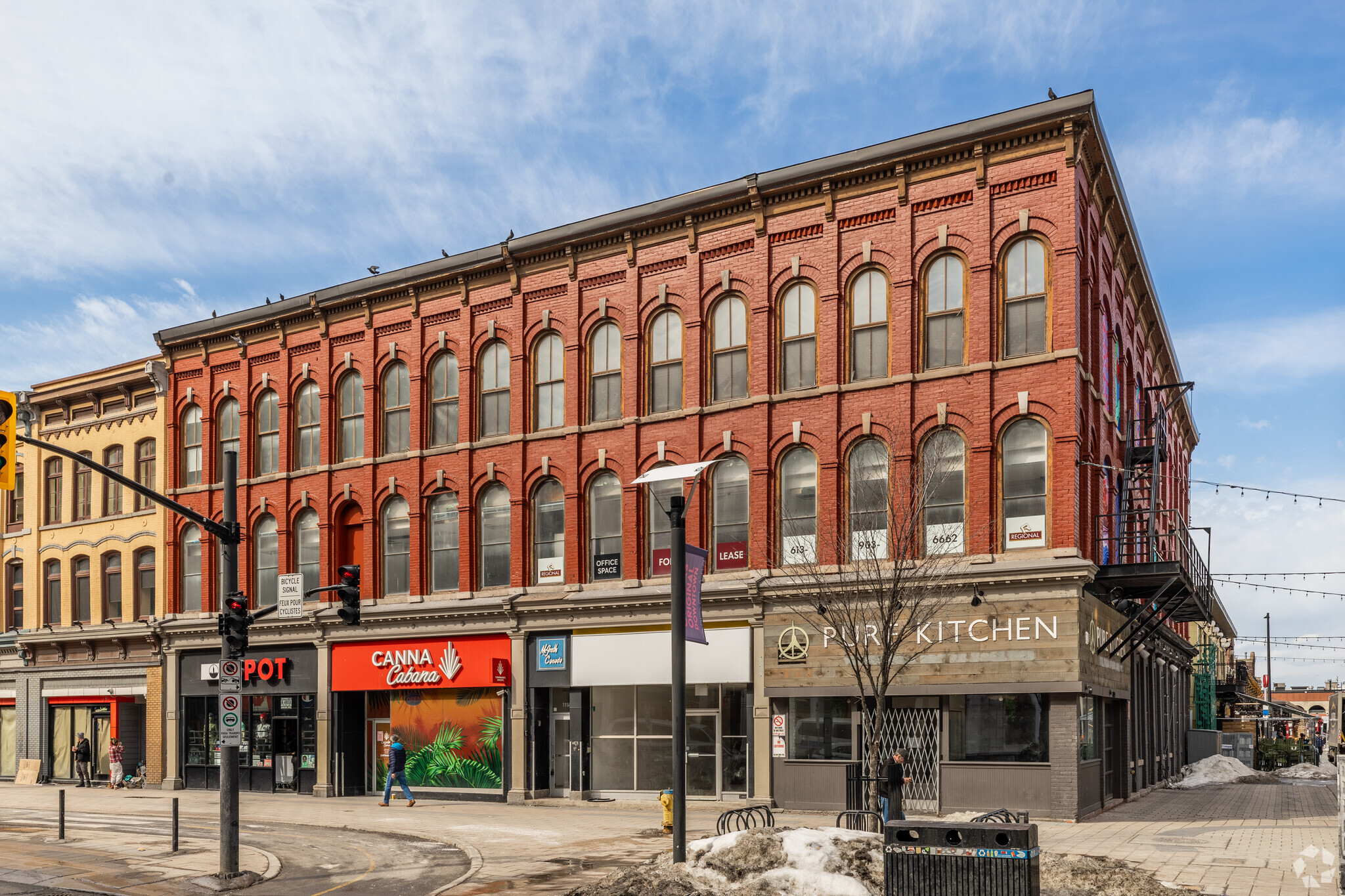 107-115 Rideau St, Ottawa, ON à louer Photo principale- Image 1 de 3