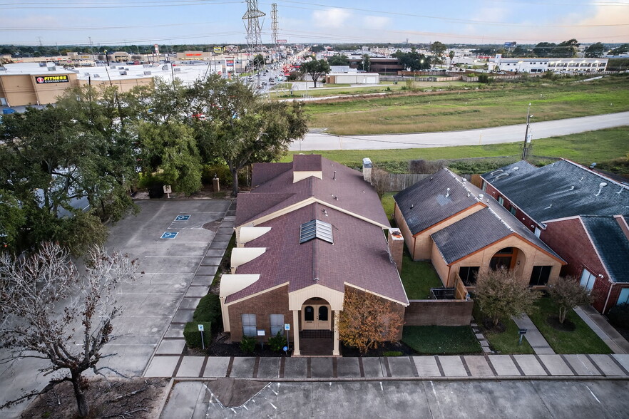 11111 Jones Rd, Houston, TX for sale - Building Photo - Image 3 of 21