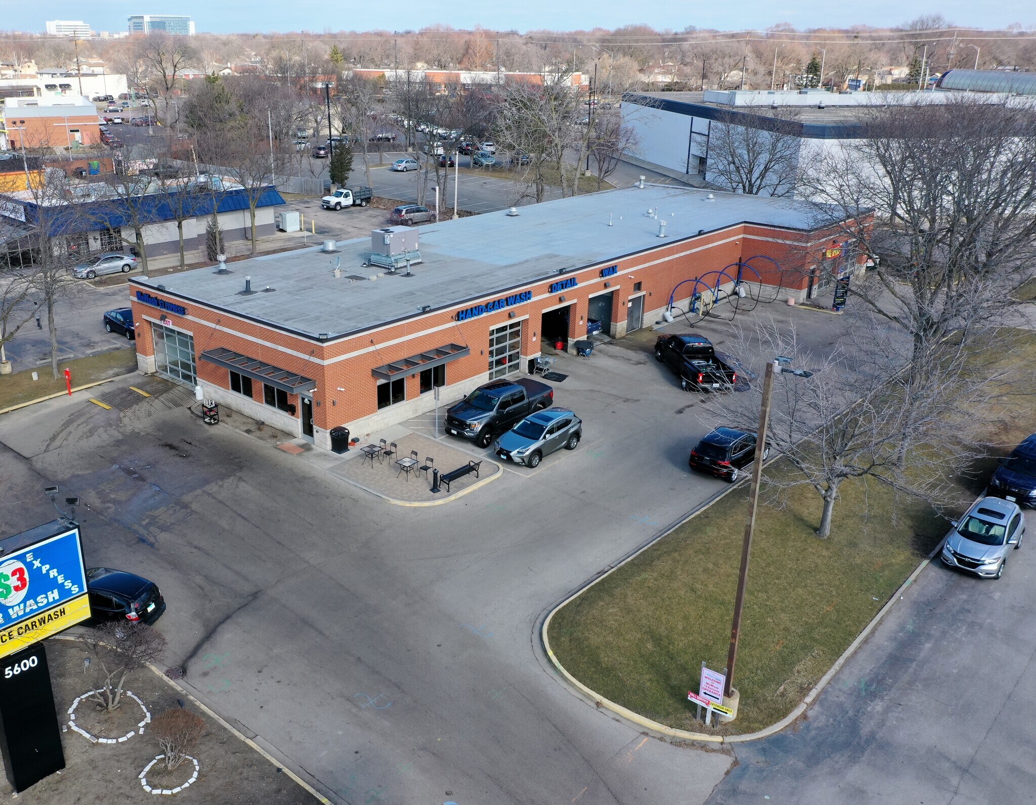 5600 New Wilke Rd, Rolling Meadows, IL à vendre Photo du bâtiment- Image 1 de 47