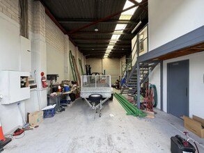 10 Harley Cres, Condell Park for lease Interior Photo- Image 2 of 4