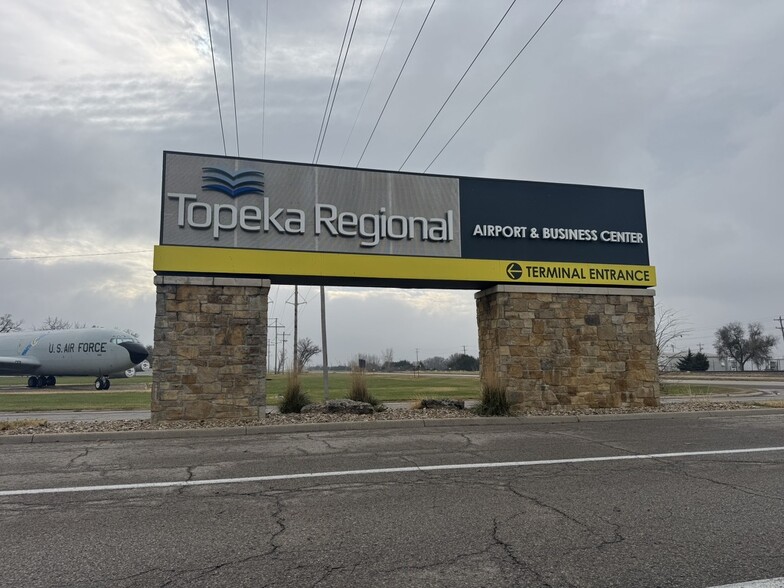 6810 SE Dwight St, Topeka, KS for sale - Building Photo - Image 2 of 62