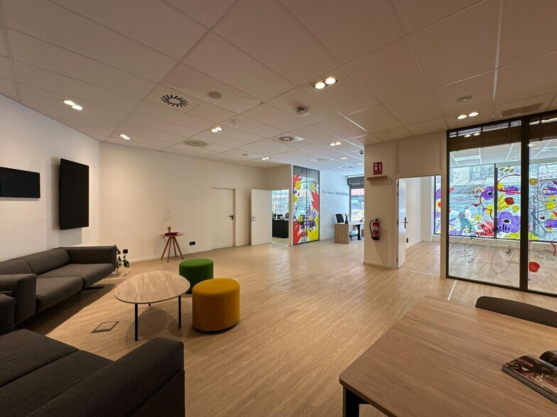 Commerce de détail dans Zaragoza, Zaragoza à louer - Photo intérieure - Image 1 de 39