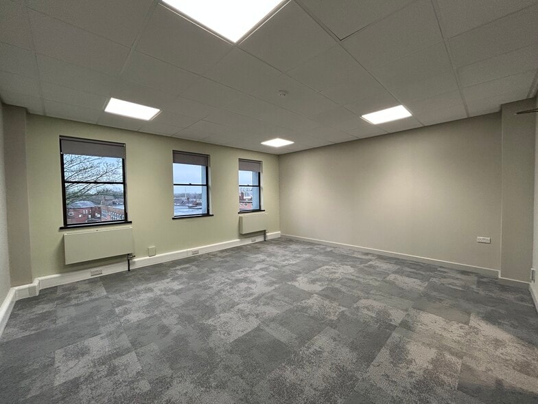 Water Ln, Wilmslow for lease - Building Photo - Image 2 of 12