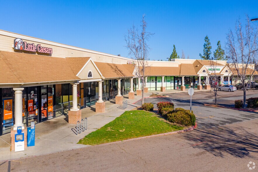 1853-1855 Main St, Ramona, CA à louer - Photo du bâtiment - Image 2 de 18