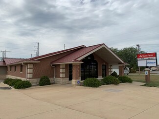 Plus de détails pour 300 Rock Island Rd, Oelwein, IA - Bureau à louer