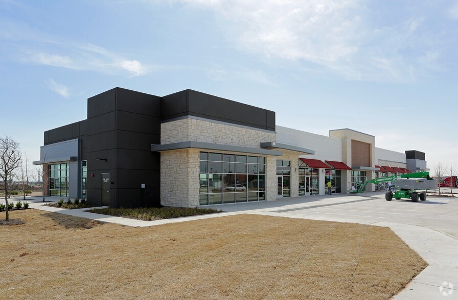 S Belt Line Rd, Irving, TX à louer - Photo du bâtiment - Image 2 de 10
