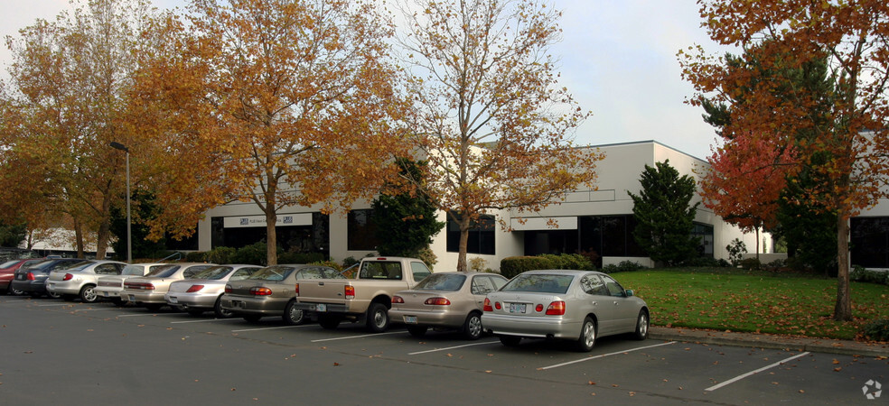 9610 SW Sunshine Ct, Beaverton, OR for lease - Building Photo - Image 2 of 7