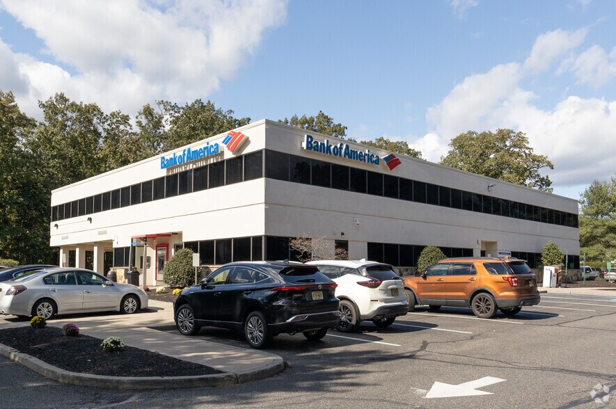 395 W Route 70, Lakewood, NJ à louer - Photo du bâtiment - Image 3 de 7