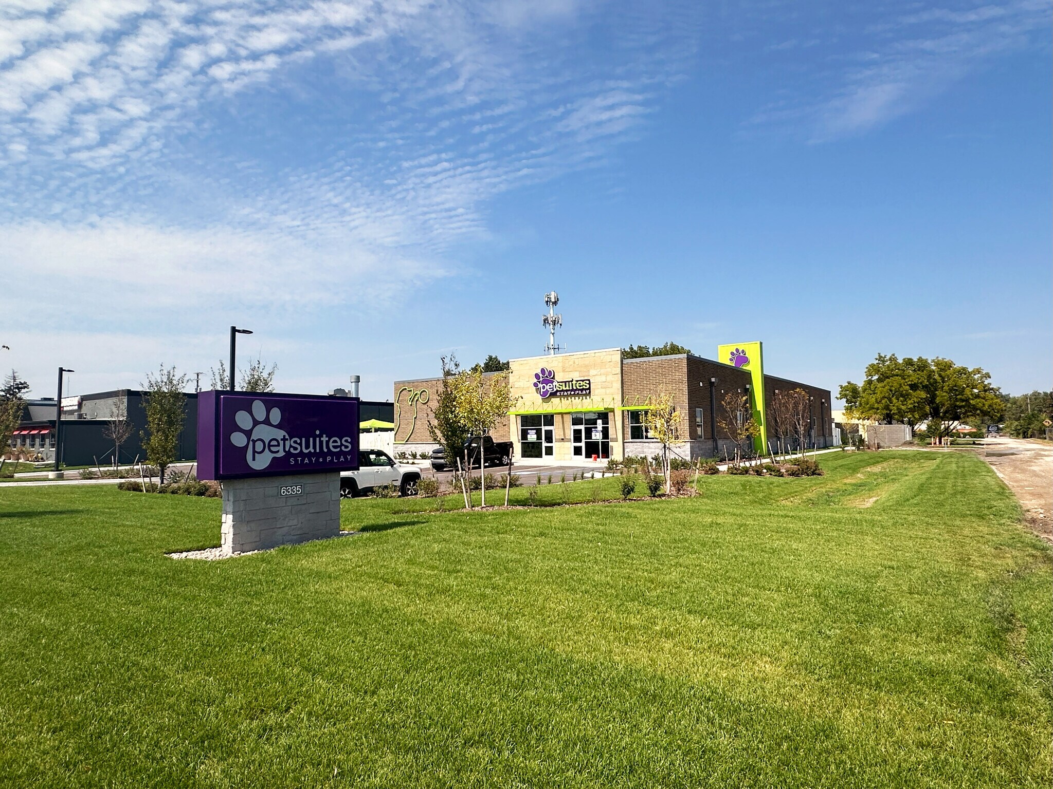 6335 15 Mile Rd, Sterling Heights, MI for sale Primary Photo- Image 1 of 7