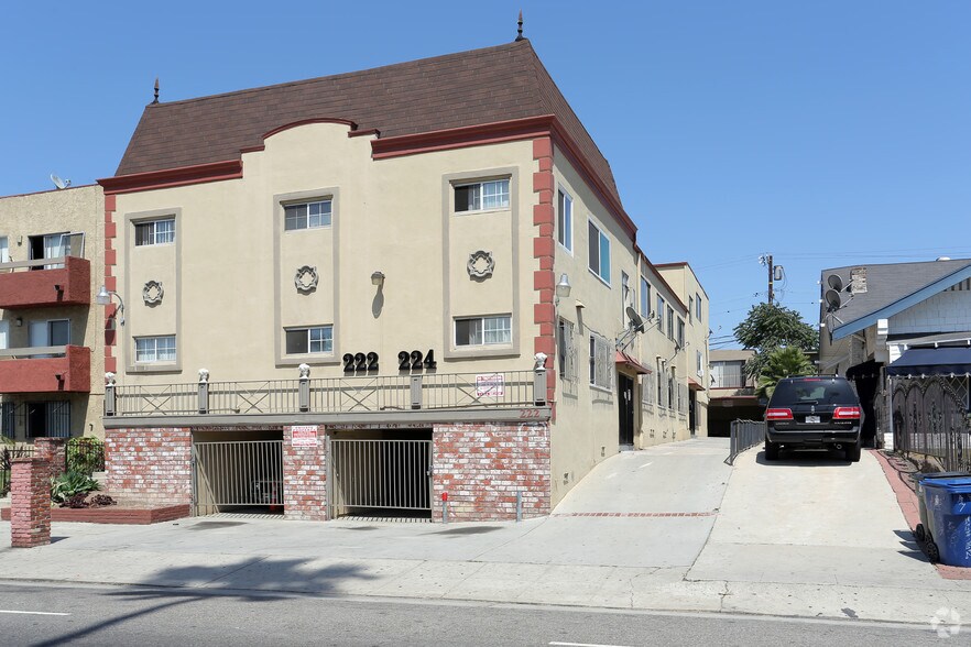 222-224 S Normandie Ave, Los Angeles, CA à vendre - Photo principale - Image 1 de 1