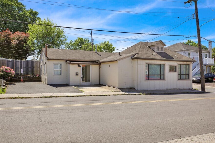 318 State St, Pottstown, PA à vendre - Photo du bâtiment - Image 2 de 14