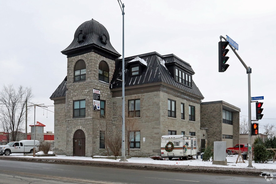 200 Boul Wilfrid-Lavigne, Gatineau, QC for lease - Building Photo - Image 3 of 5