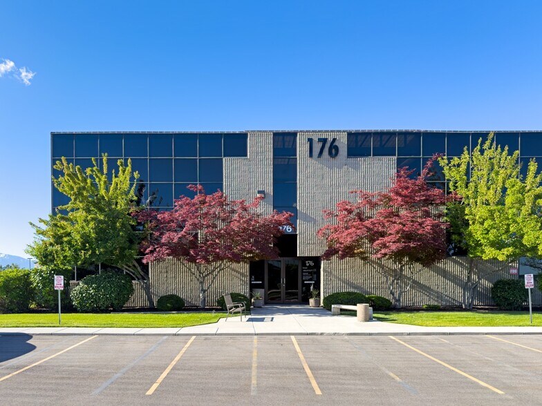 176 N 2200 W, Salt Lake City, UT à vendre - Photo du bâtiment - Image 3 de 10