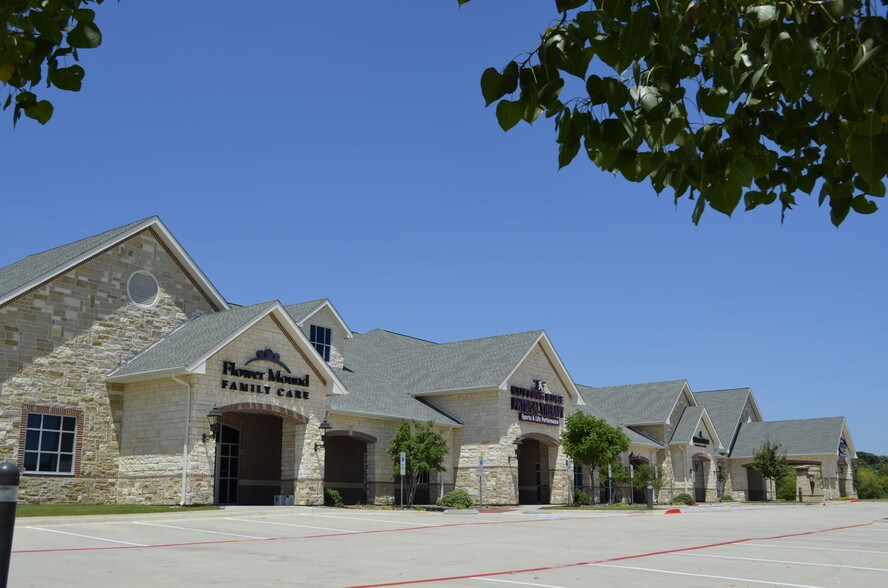 4951 Long Prairie Rd, Flower Mound, TX for lease - Building Photo - Image 1 of 8