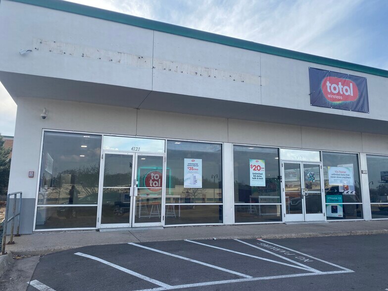 4121 Lakeland Ave N, Robbinsdale, MN à louer - Photo du bâtiment - Image 1 de 5