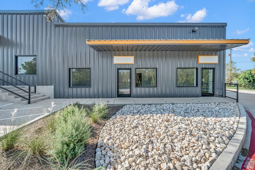 4503 N Stahl Park, San Antonio, TX à louer - Photo du bâtiment - Image 3 de 54
