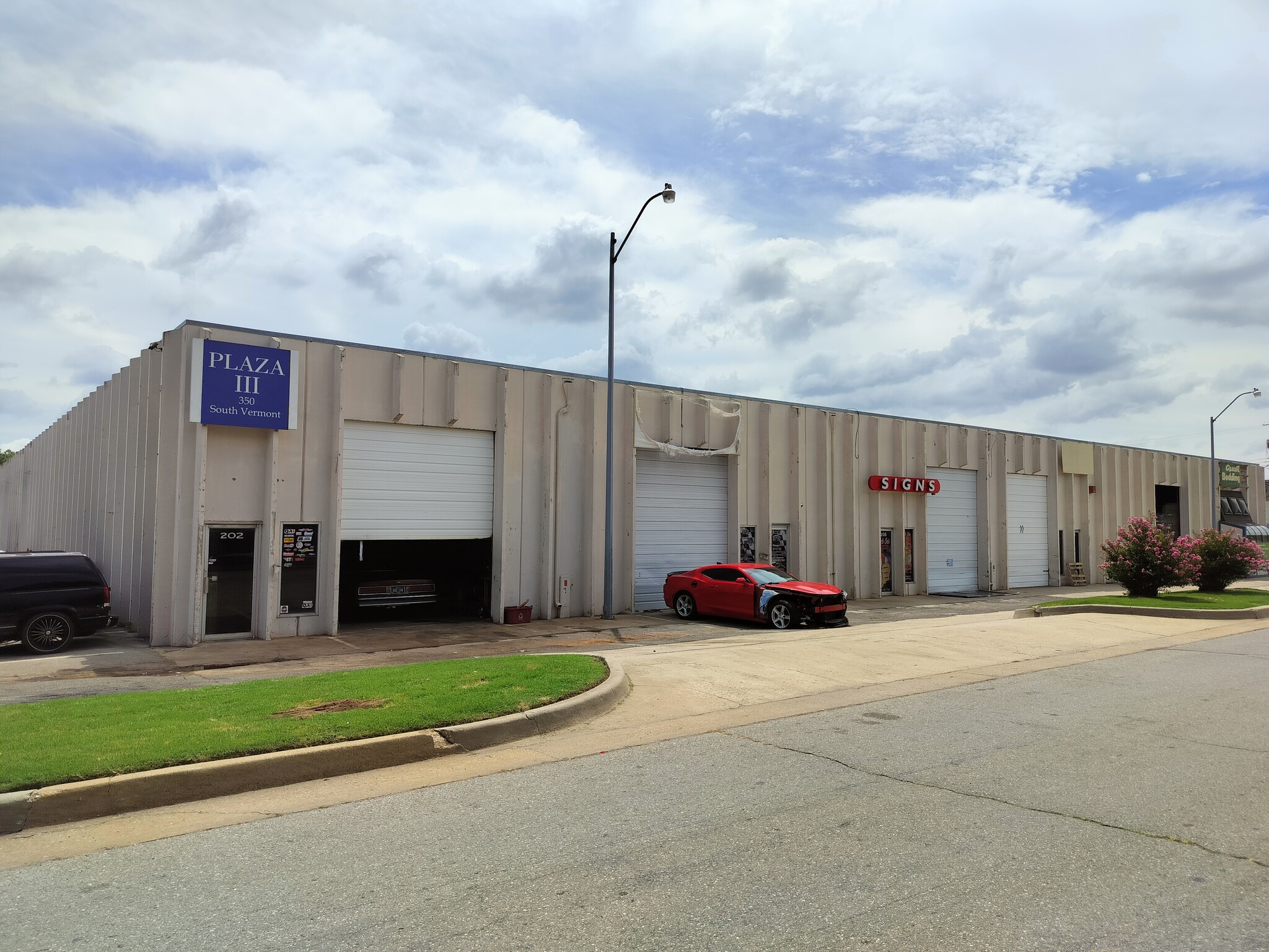 340 S Vermont Ave, Oklahoma City, OK for lease Building Photo- Image 1 of 4