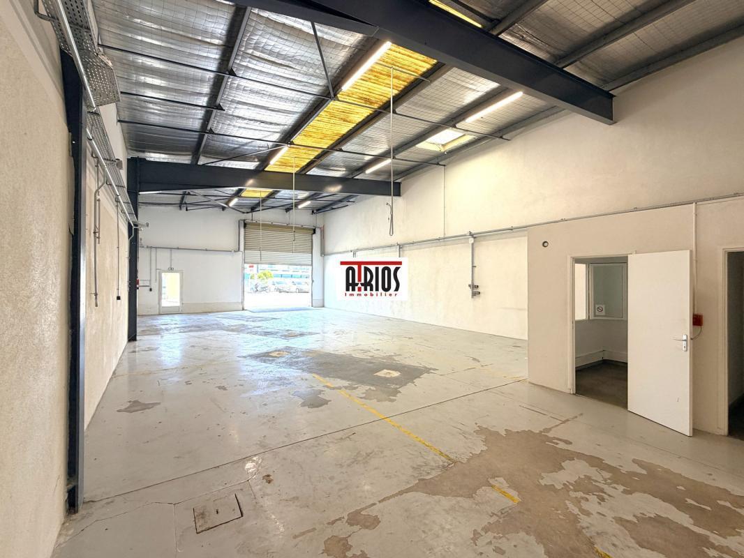 Flex in La Garde for lease Interior Photo- Image 1 of 7