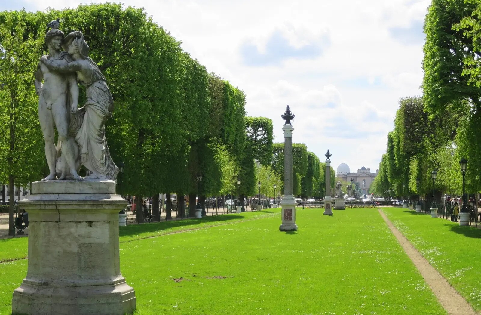 Office in Paris for sale Building Photo- Image 1 of 3