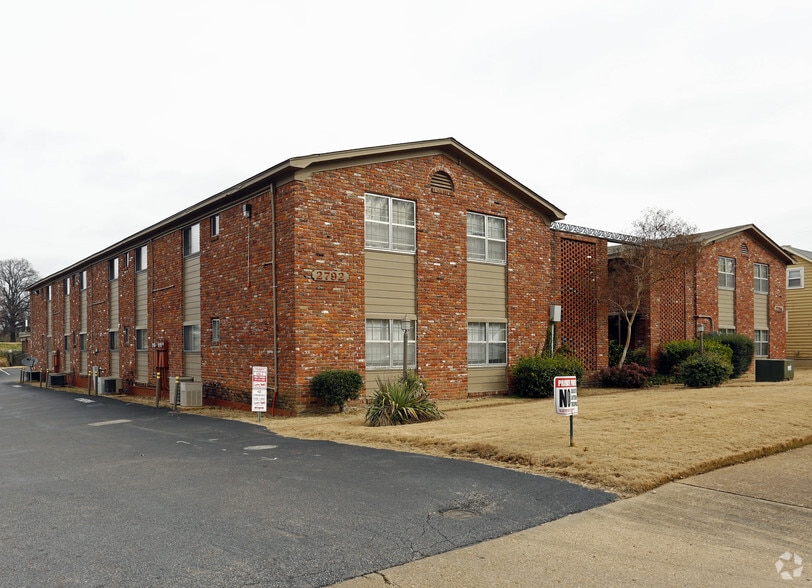 2780 Madison Ave, Memphis, TN for sale - Building Photo - Image 2 of 30