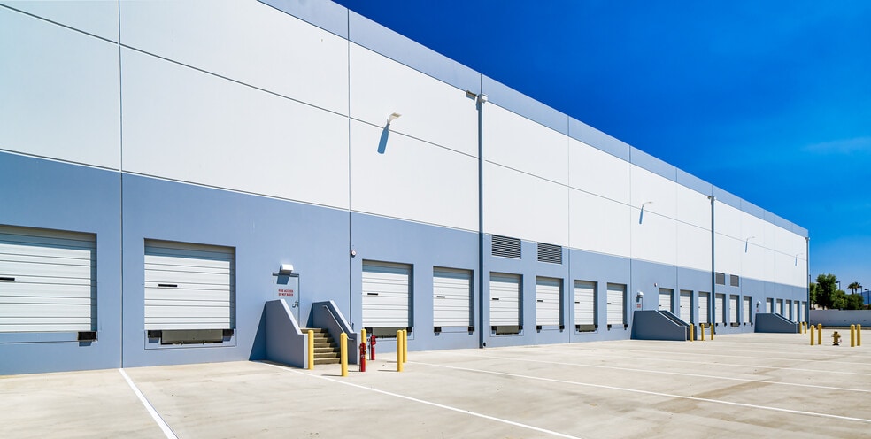 27195 Almond Ave, Redlands, CA for lease - Building Photo - Image 3 of 3