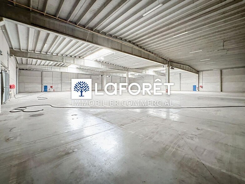 Industrial in Aulnoy-lez-Valenciennes for sale - Building Photo - Image 3 of 12