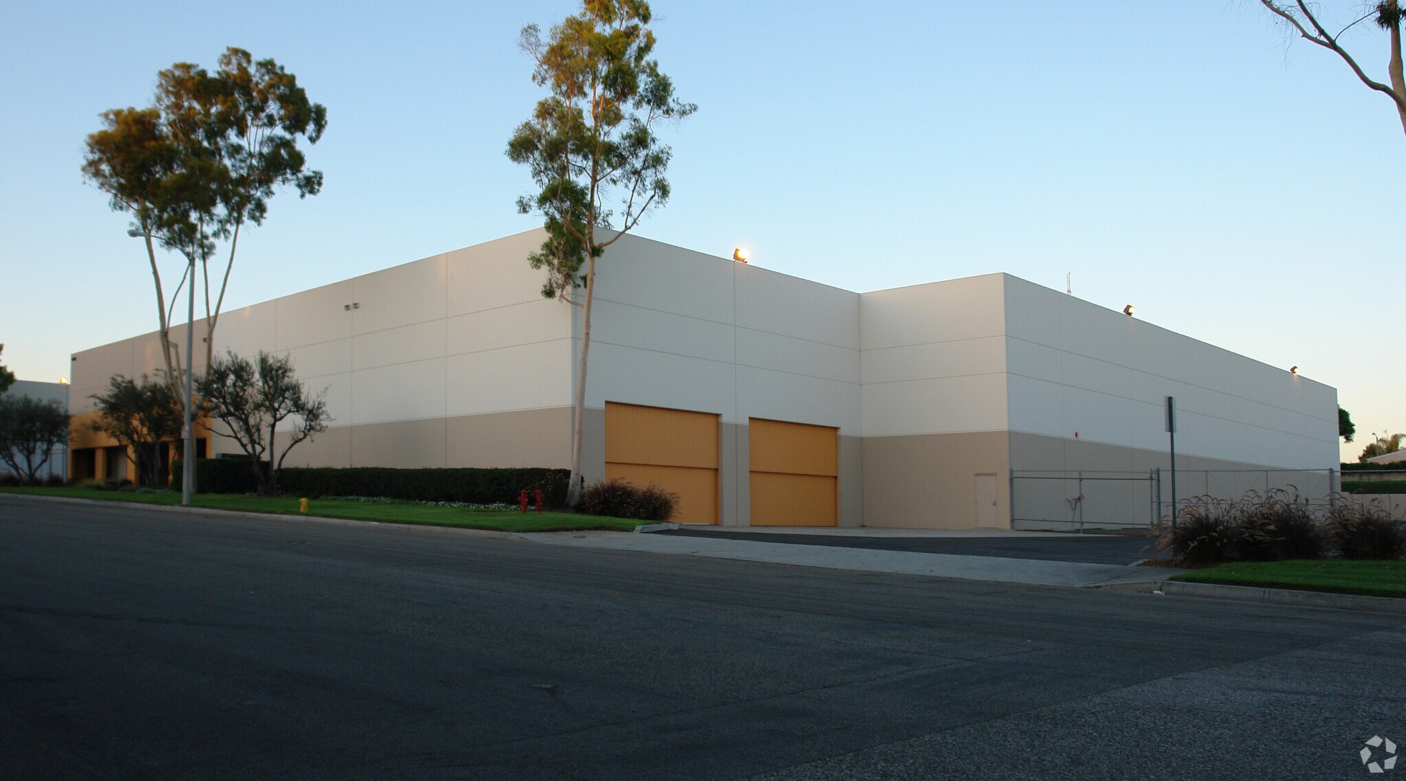 19060 S Dominguez Hills Dr, Compton, CA à vendre Photo principale- Image 1 de 29