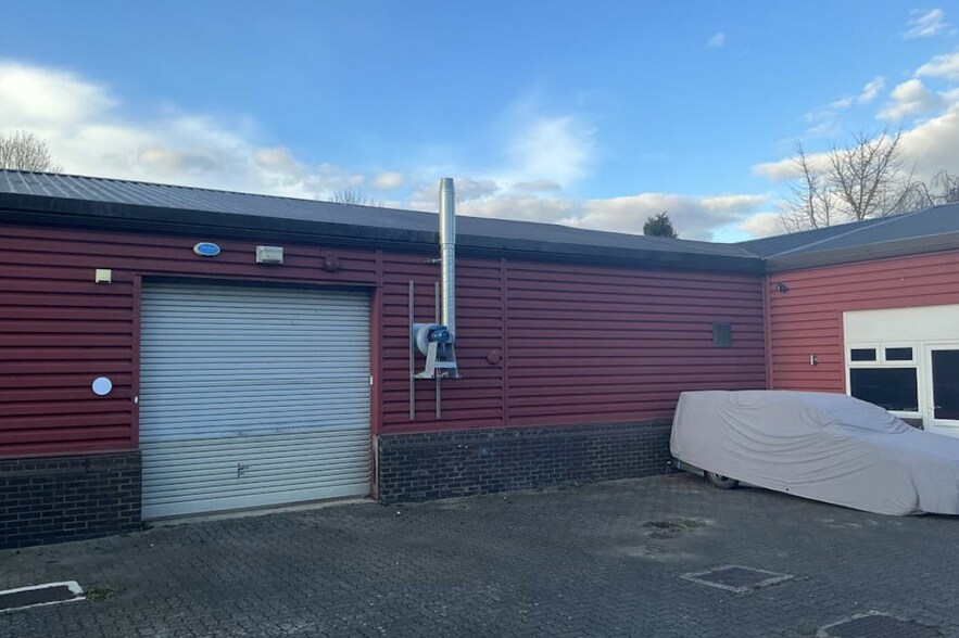 Lodge Rd, Long Hanborough for sale - Building Photo - Image 2 of 2