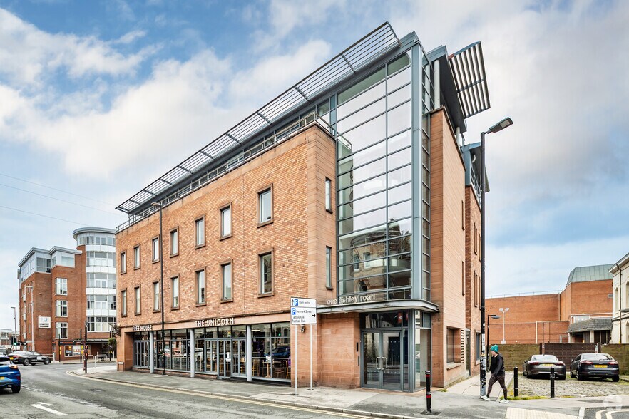 1-7 Ashley Rd, Altrincham à louer - Photo principale - Image 1 de 3