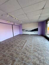 2417 N College Ave, Fayetteville, AR for lease Interior Photo- Image 2 of 15