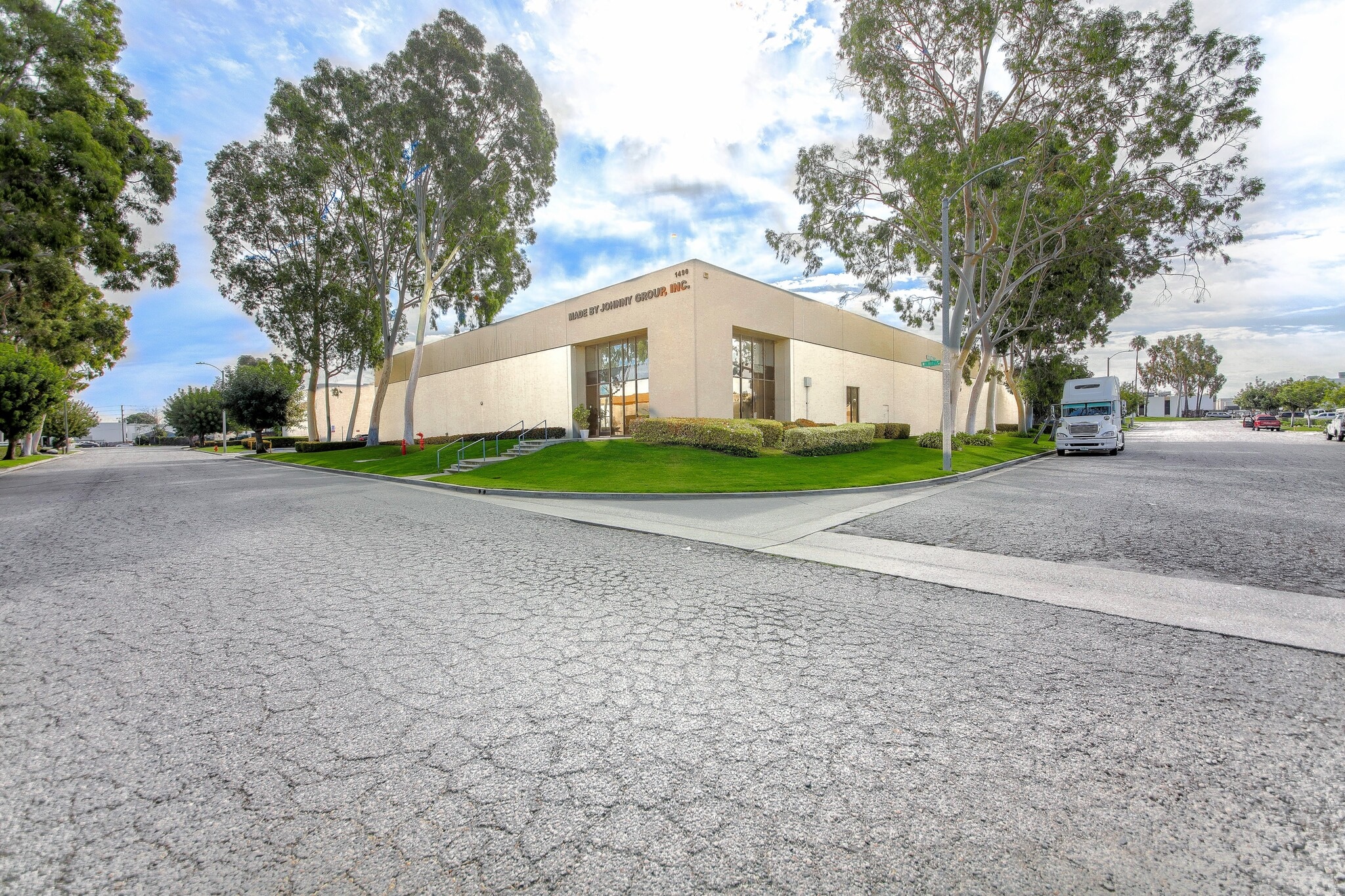 1490 W Walnut Pky, Compton, CA for sale Primary Photo- Image 1 of 14