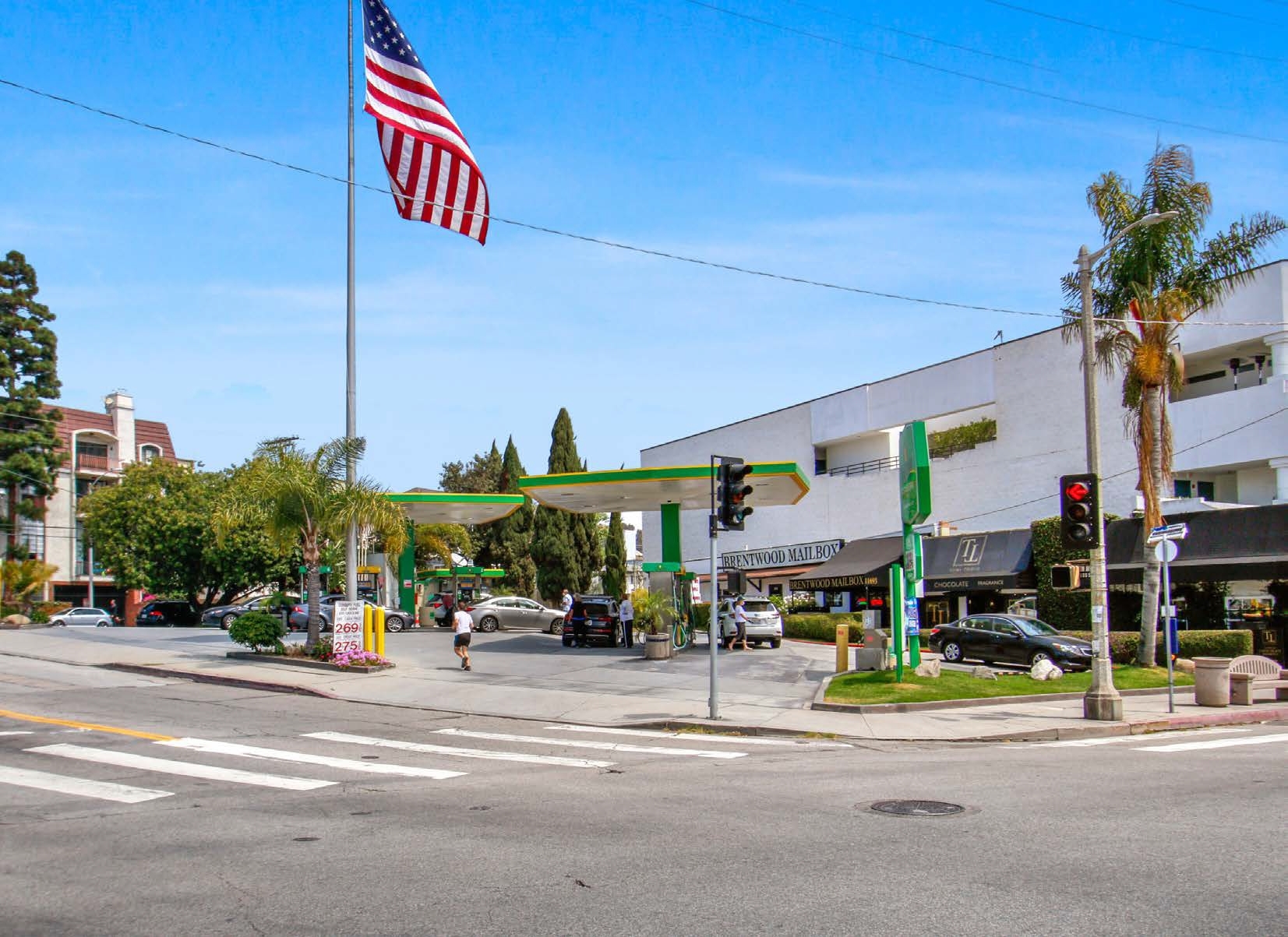 11699 San Vicente Blvd, Los Angeles, CA for sale Primary Photo- Image 1 of 1