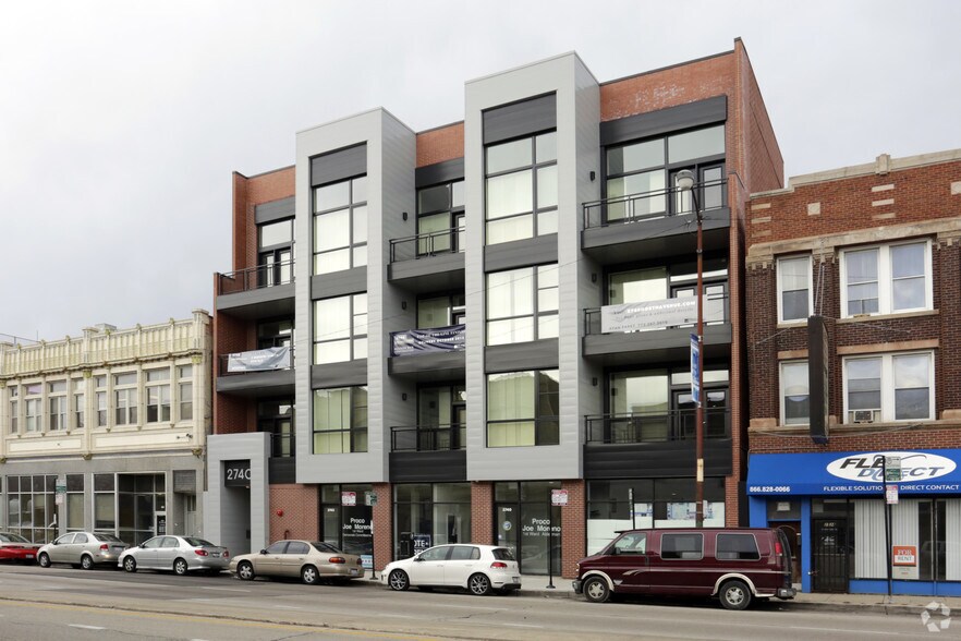 2740 W North Ave, Chicago, IL à louer - Photo du bâtiment - Image 2 de 4