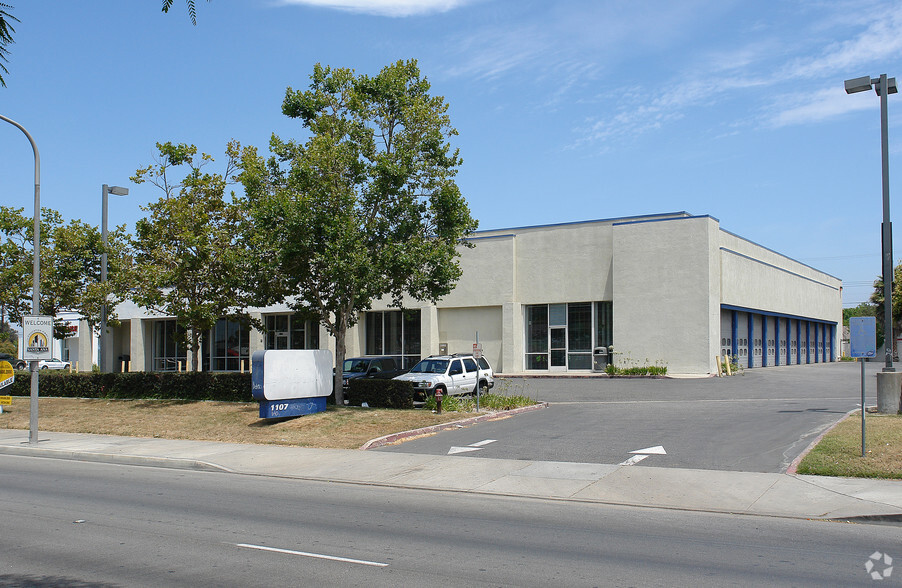 1107 S Harbor Blvd, Santa Ana, CA for lease - Building Photo - Image 2 of 7