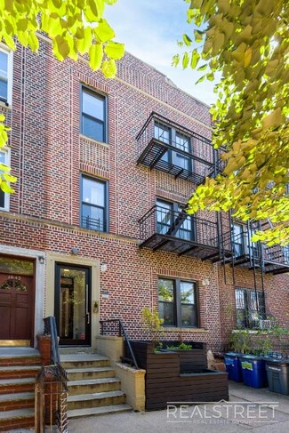 Plus de détails pour 1647 8th Ave, Brooklyn, NY - Multi-résidentiel à vendre