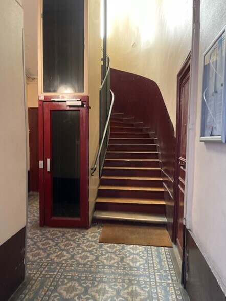 17-19 Rue Des Jeuneurs, Paris à louer - Hall d’entrée - Image 3 de 14