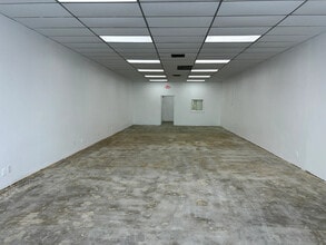 1501-1551 E Commercial Blvd, Fort Lauderdale, FL for lease Interior Photo- Image 1 of 1