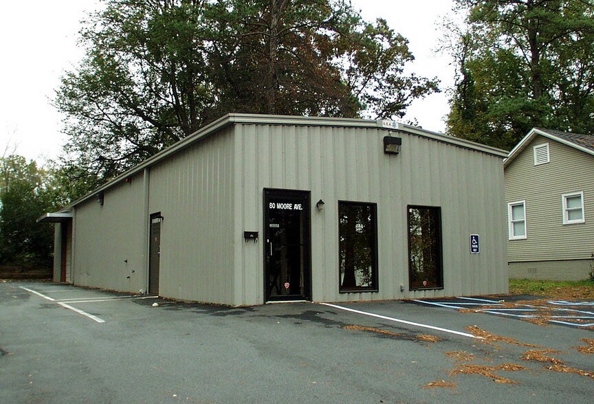 80 Moore Ave, Marietta, GA à vendre - Photo principale - Image 1 de 2