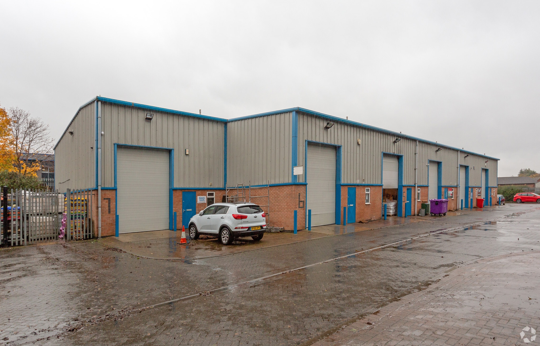 Turnpike Clos, Grantham for lease Primary Photo- Image 1 of 2