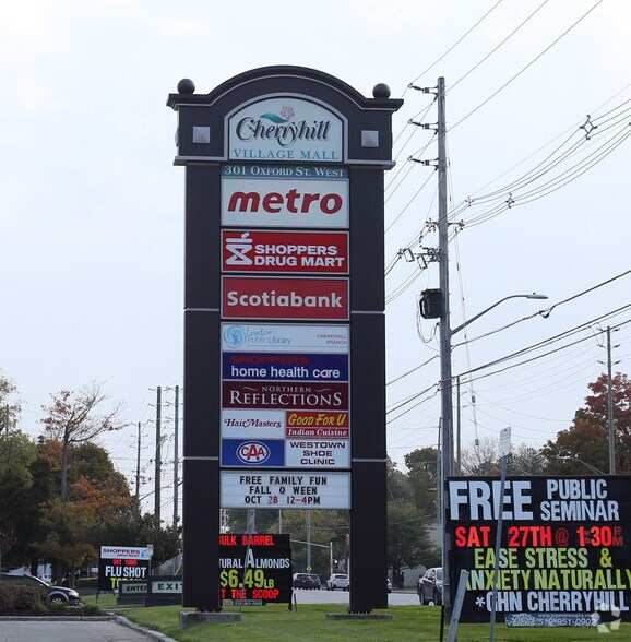 301 Oxford St W, London, ON à louer - Photo du bâtiment - Image 3 de 6