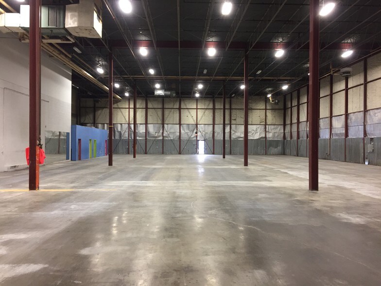 2959 Parsons Rd NW, Edmonton, AB à louer - Photo intérieure - Image 3 de 4