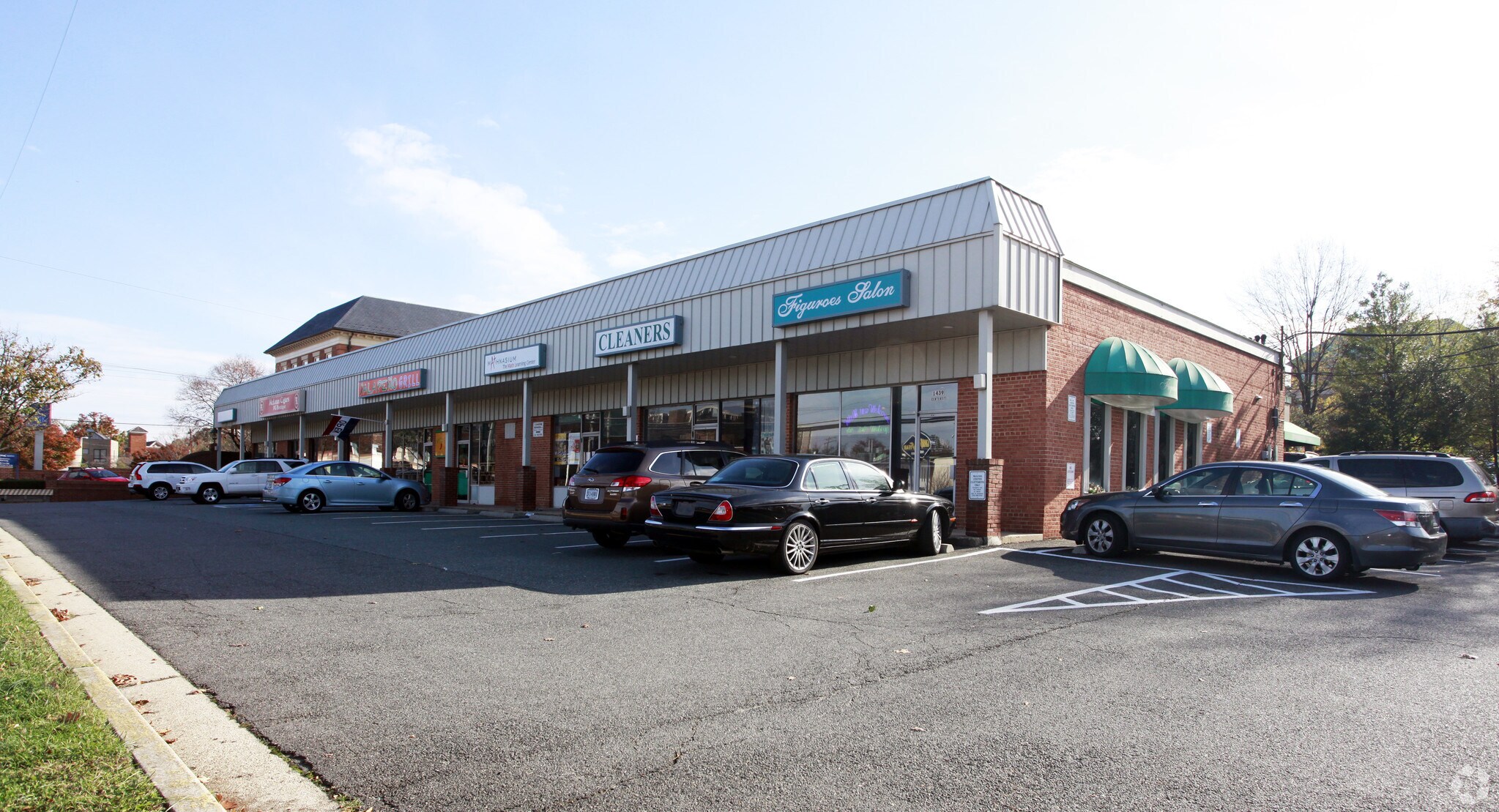 1427-1439 Center St, McLean, VA for lease Primary Photo- Image 1 of 3