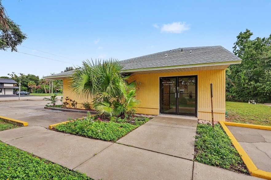 1589 S Wickham Rd, West Melbourne, FL for sale - Building Photo - Image 3 of 33