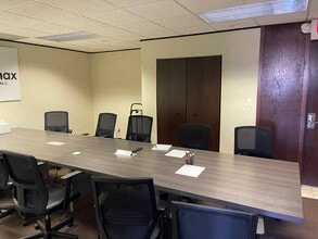 7071 ORCHARD LAKE Rd, West Bloomfield, MI for lease Interior Photo- Image 2 of 23