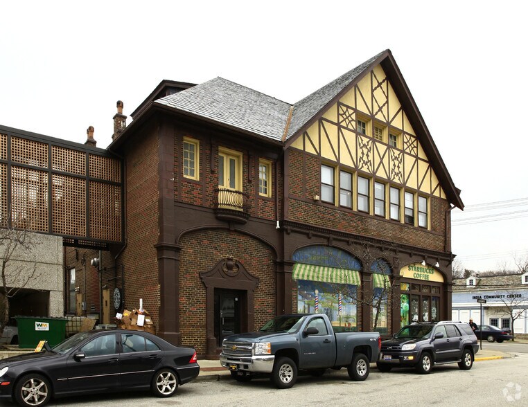 12443-12459 Cedar Rd, Cleveland Heights, OH à louer - Photo du bâtiment - Image 3 de 7