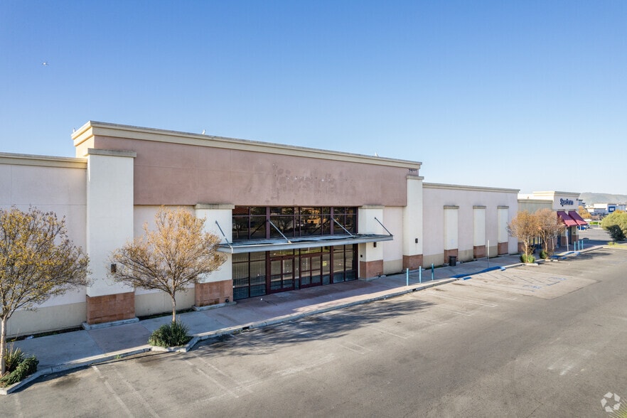 2701-2897 W Florida Ave, Hemet, CA à louer - Photo du bâtiment - Image 2 de 10